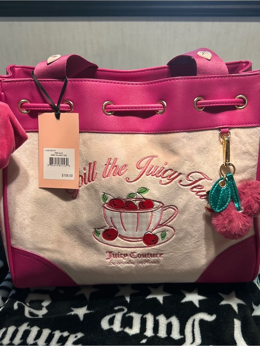 Juicy Couture sweat tea party daydreamer.